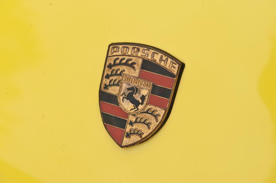  Porsche 911 T 2.4 Coupe 1972 года  (фото 12 из 12)